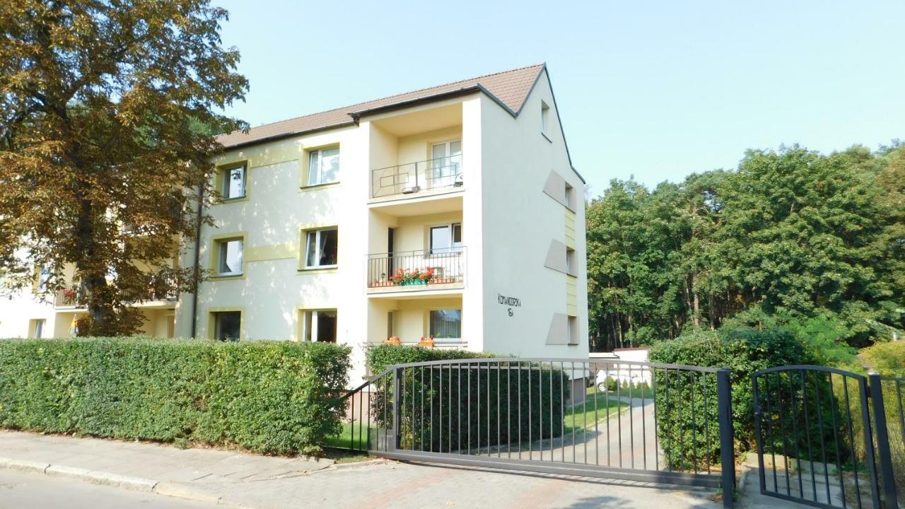 Ivihouse Lägenhet Świnoujście Exteriör bild